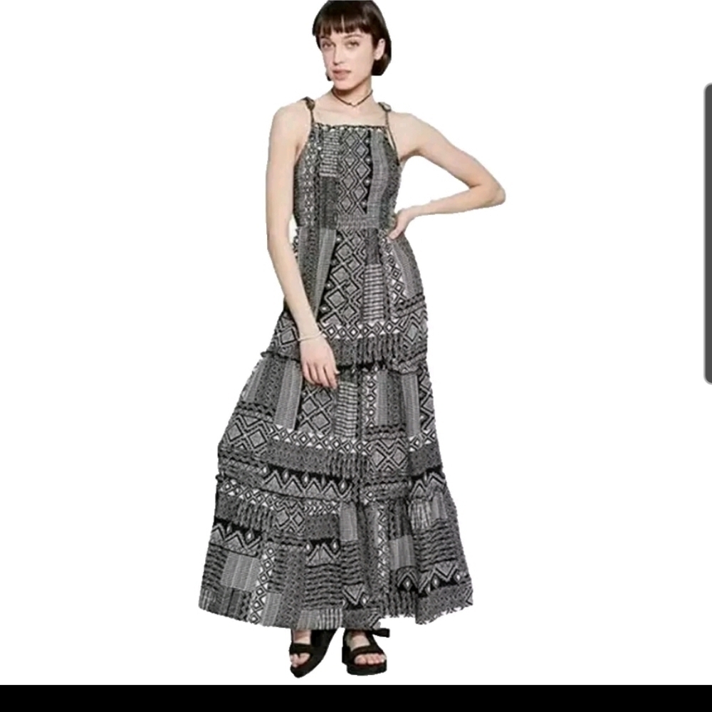Wild Fable Womens Black White Geo Tribal Print Smocked Maxi Dress-Size XS